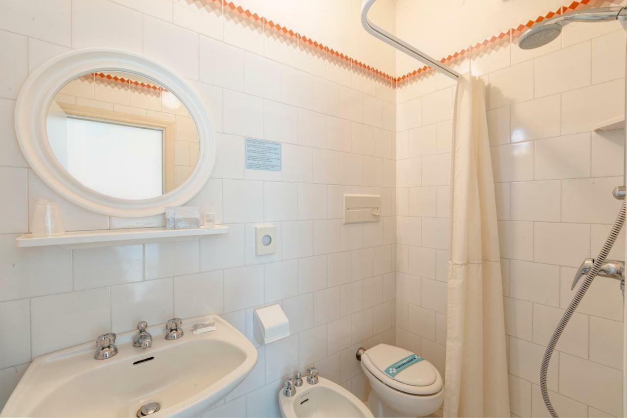 Hotel Niagara 里乔内 外观 照片