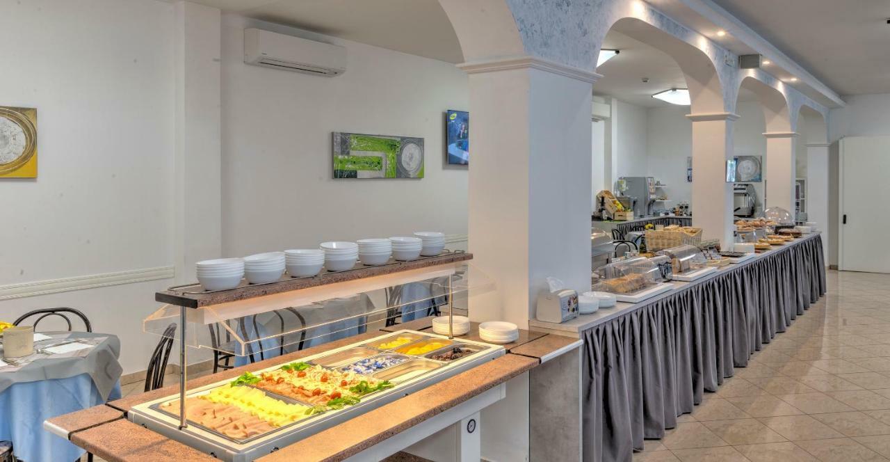 Hotel Niagara 里乔内 外观 照片