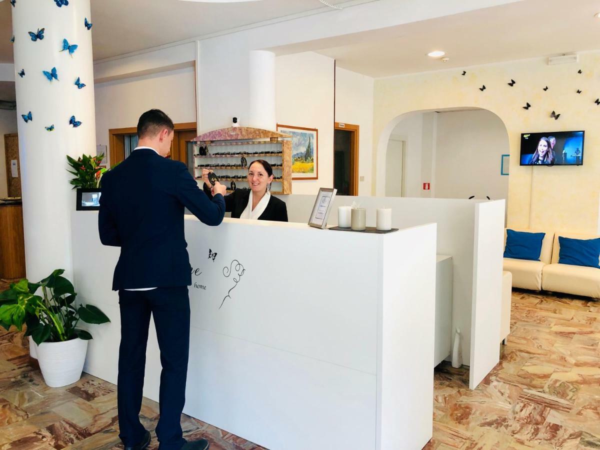 Hotel Niagara 里乔内 外观 照片